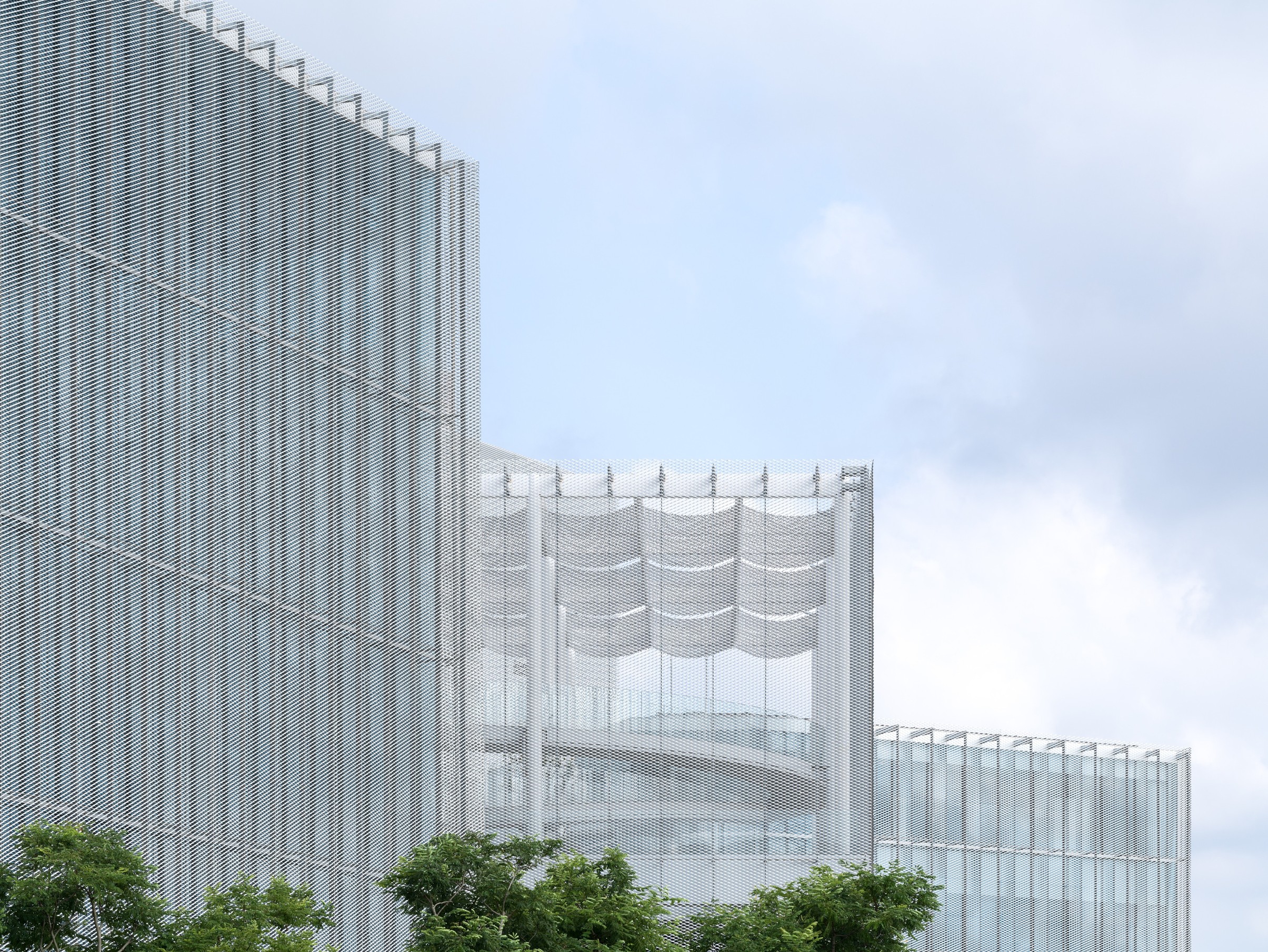 2. 綠美圖外觀帷幕 。圖片來源:臺中綠美圖提供|YHLAA李易暹攝影